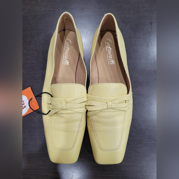 L'INTERVALLE Shoes - L'Intervalle Women's Yellow Leather Loafers